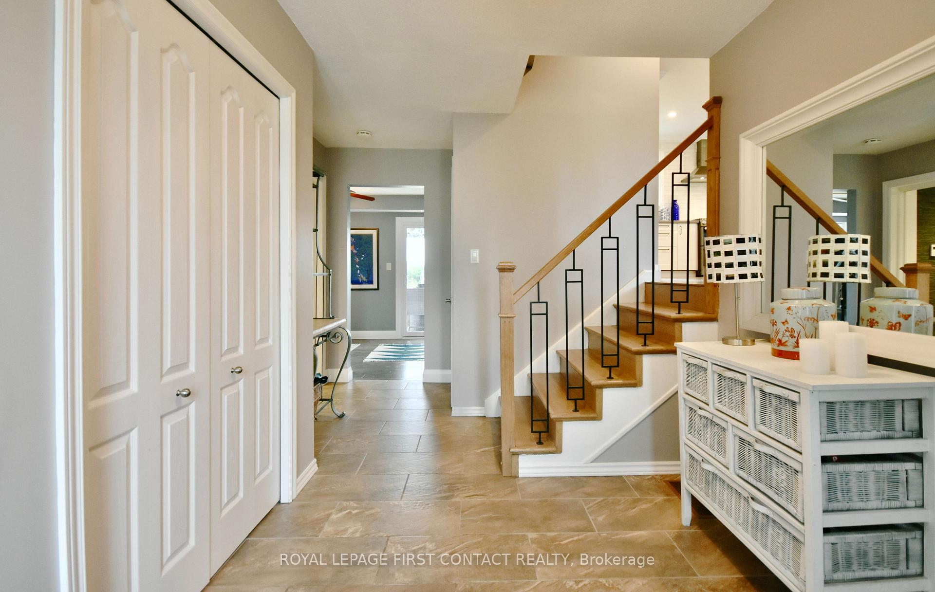 Photo 5 of 4653 Daniel Street, Ramara, Atherley — HOMEH