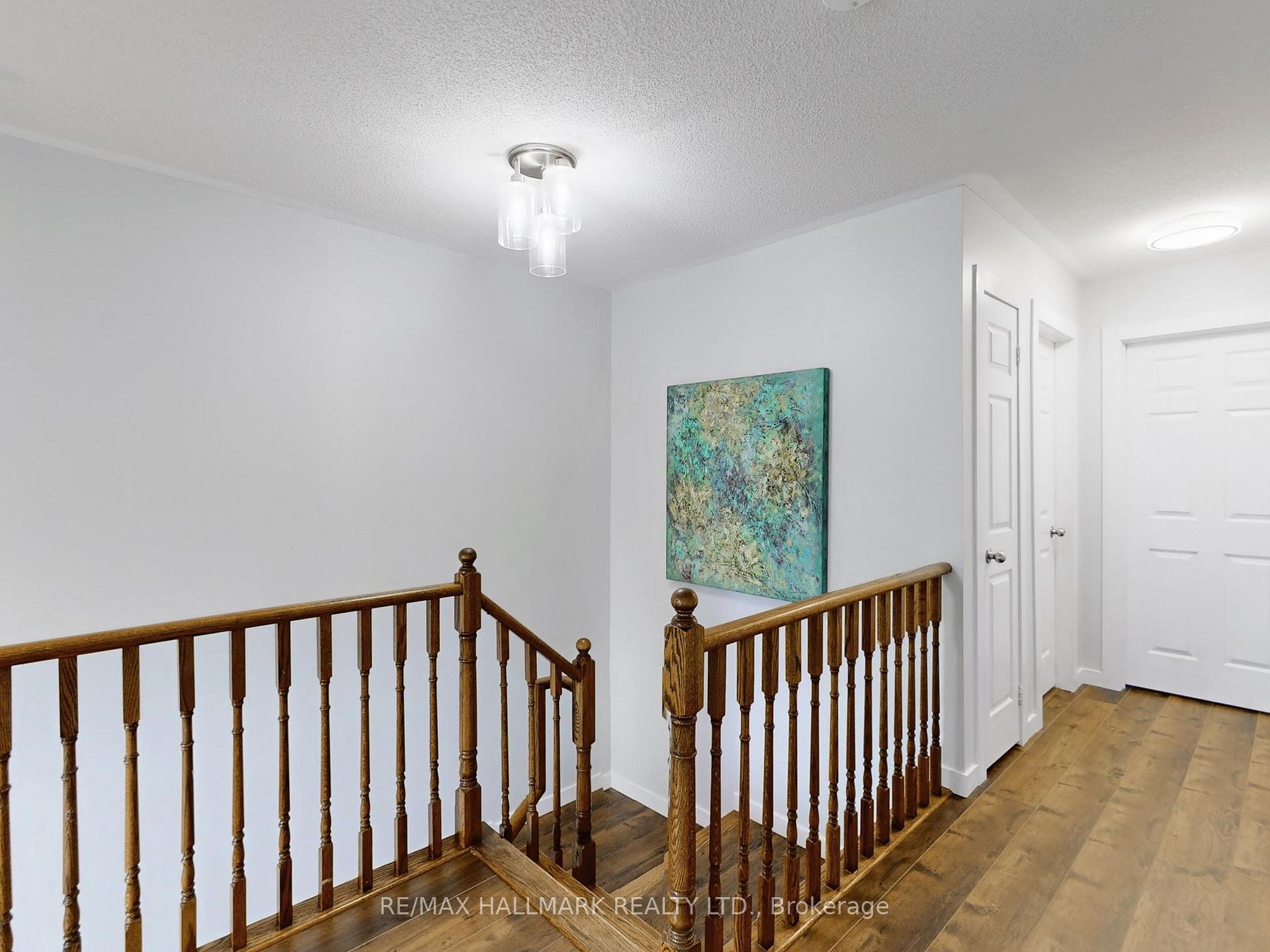 Photo 3 of 1136 Ashgrove Crescent, Oshawa, Pinecrest — HOMEH