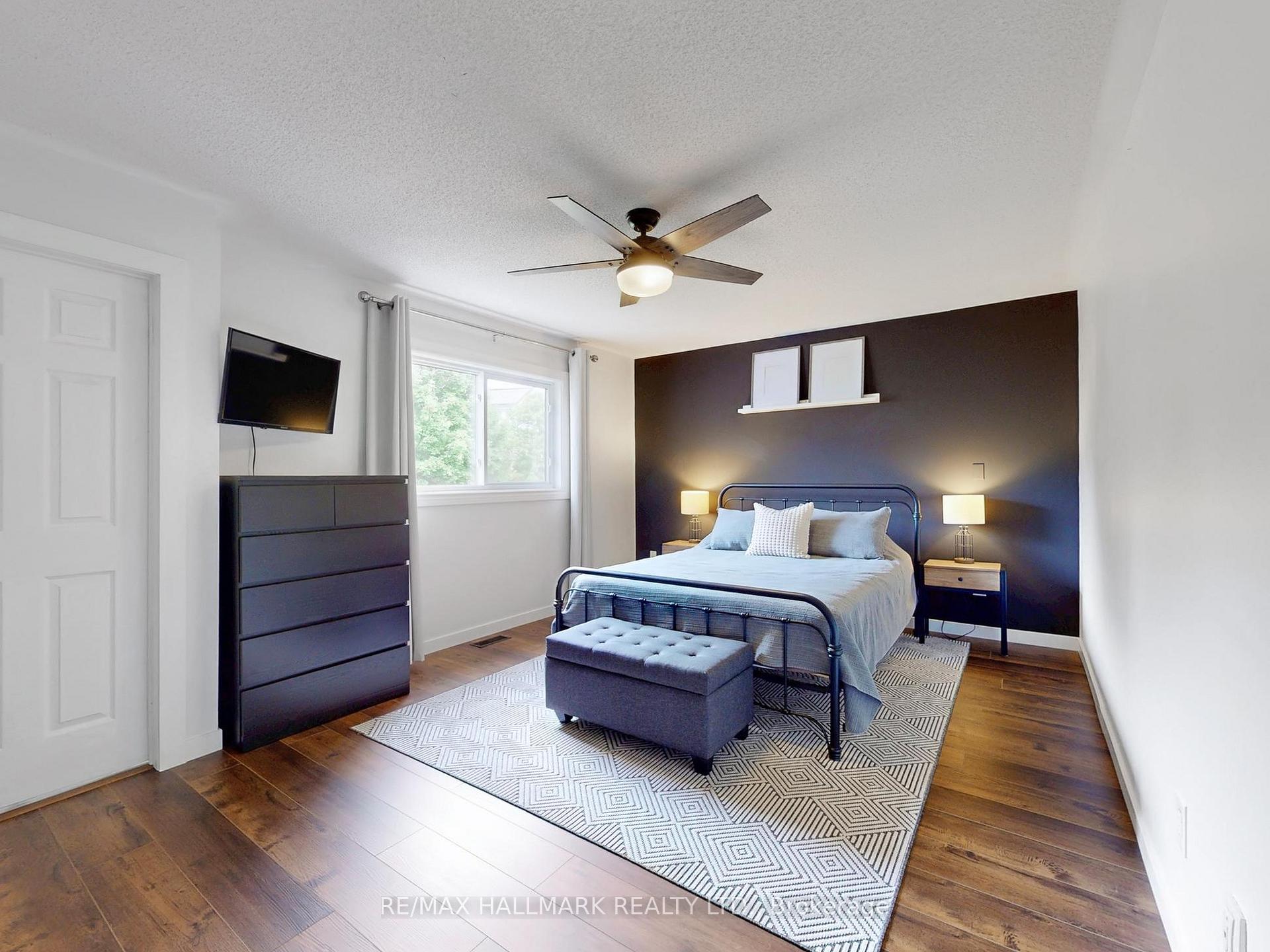 Photo 5 of 1136 Ashgrove Crescent, Oshawa, Pinecrest — HOMEH