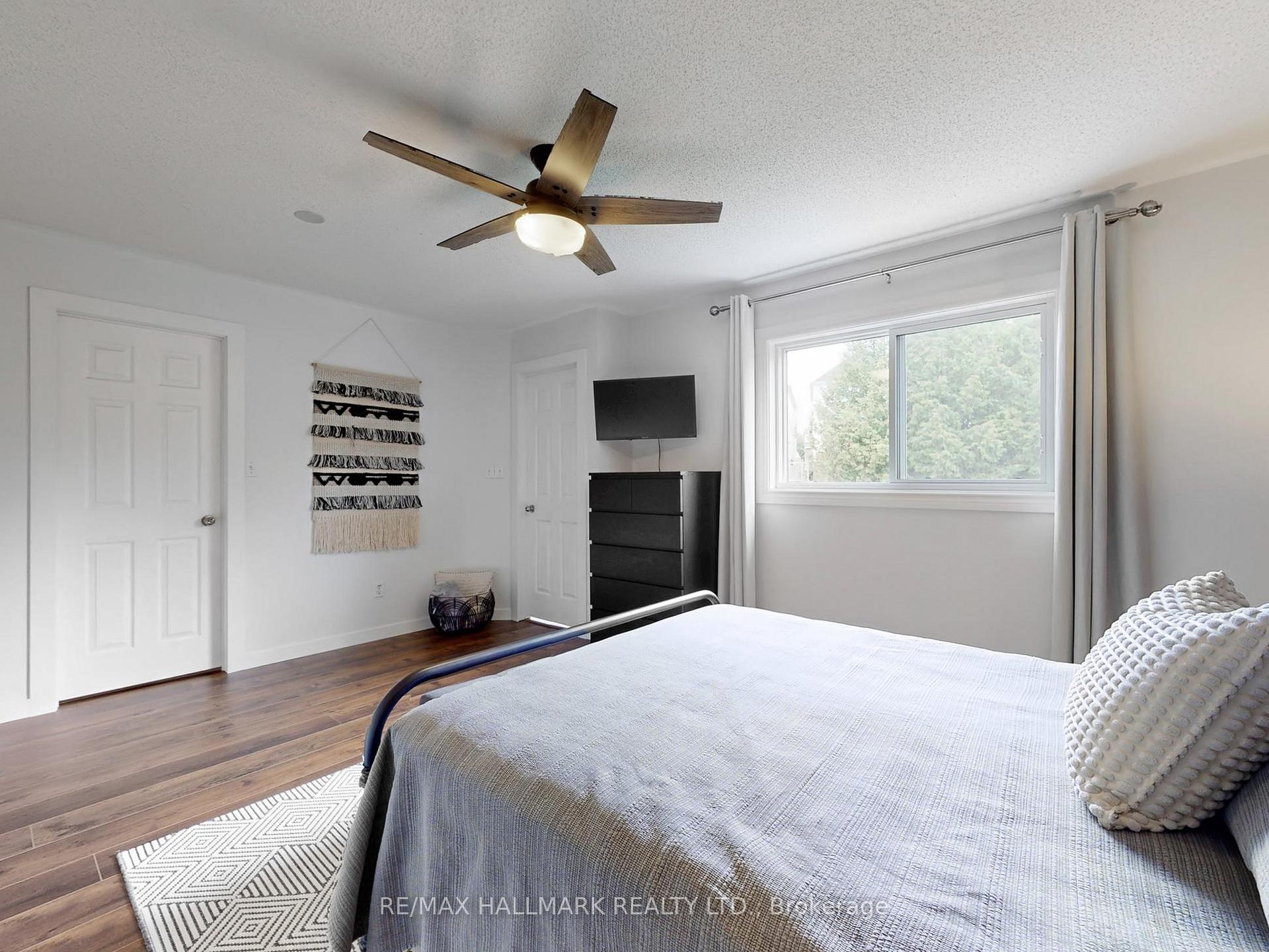 Photo 7 of 1136 Ashgrove Crescent, Oshawa, Pinecrest — HOMEH