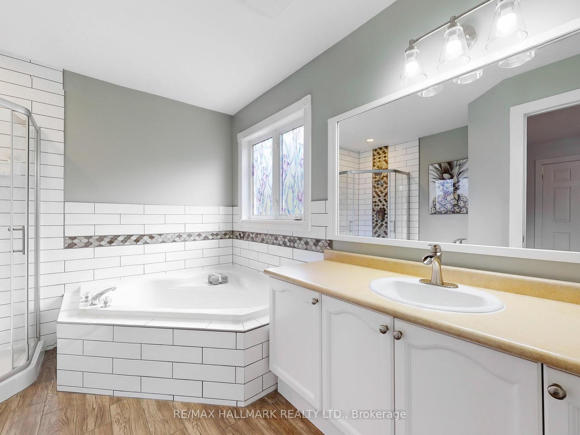 Photo 12 of 1136 Ashgrove Crescent, Oshawa, Pinecrest — HOMEH
