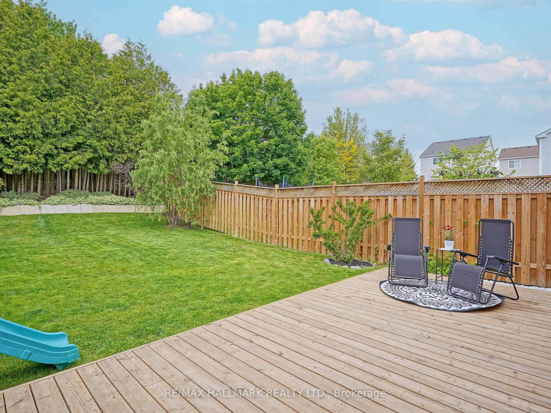 Photo 24 of 1136 Ashgrove Crescent, Oshawa, Pinecrest — HOMEH