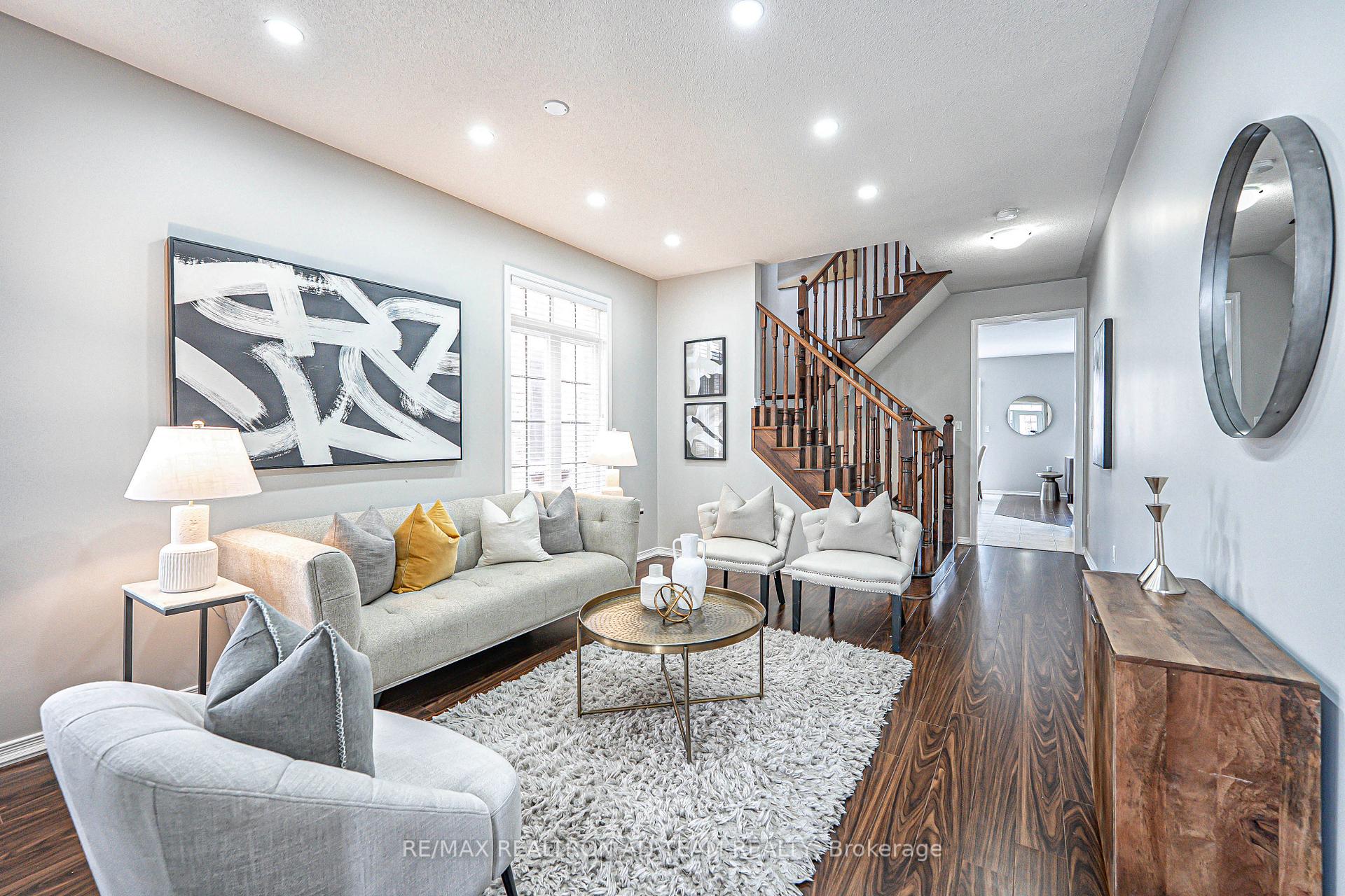 Photo 3 of 1523 Elmsley Drive, Pickering, Duffin Heights — HOMEH