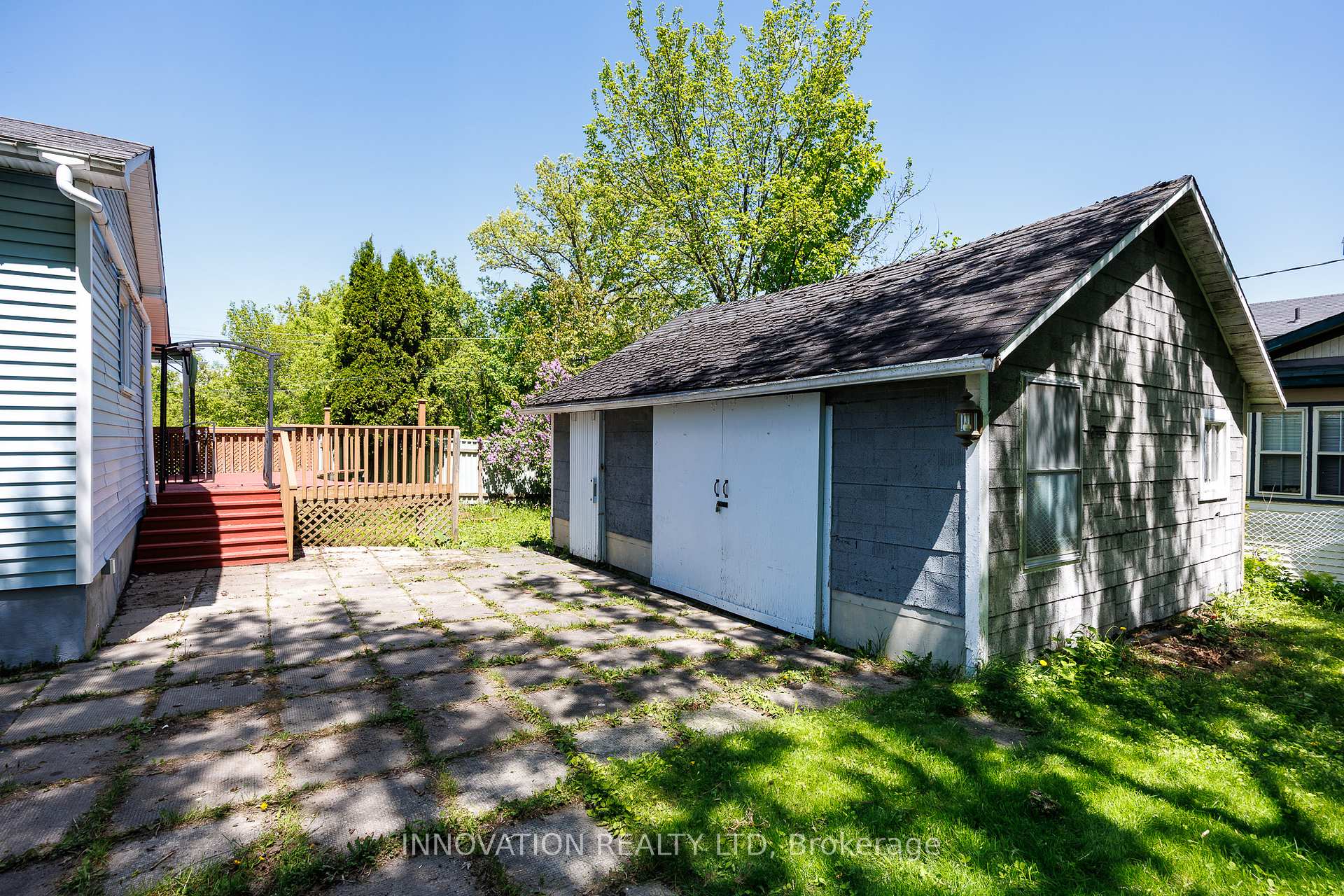 Photo 3 of 301 Sidney Avenue, Renfrew — HOMEH