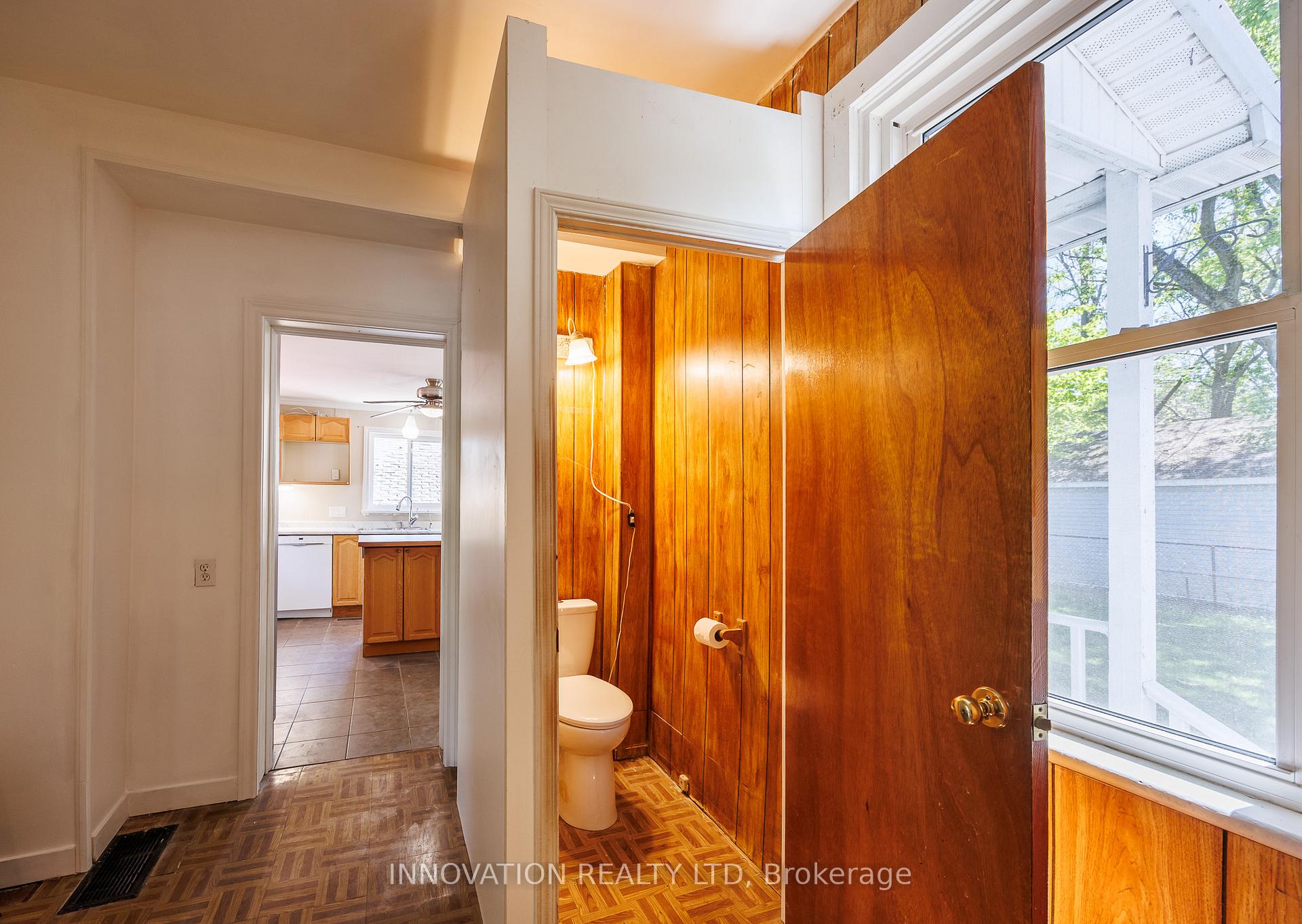 Photo 16 of 301 Sidney Avenue, Renfrew — HOMEH