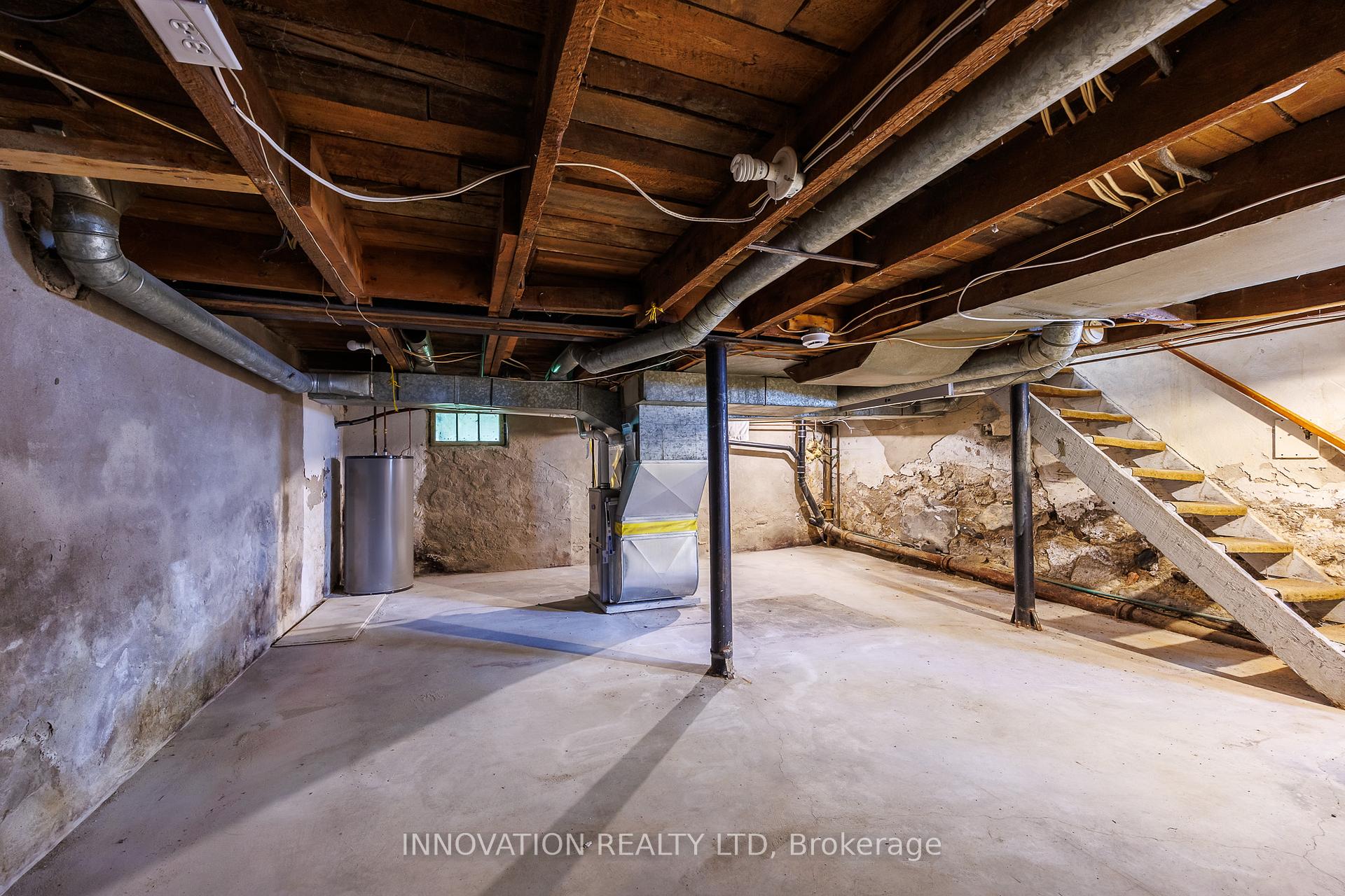 Photo 26 of 301 Sidney Avenue, Renfrew — HOMEH