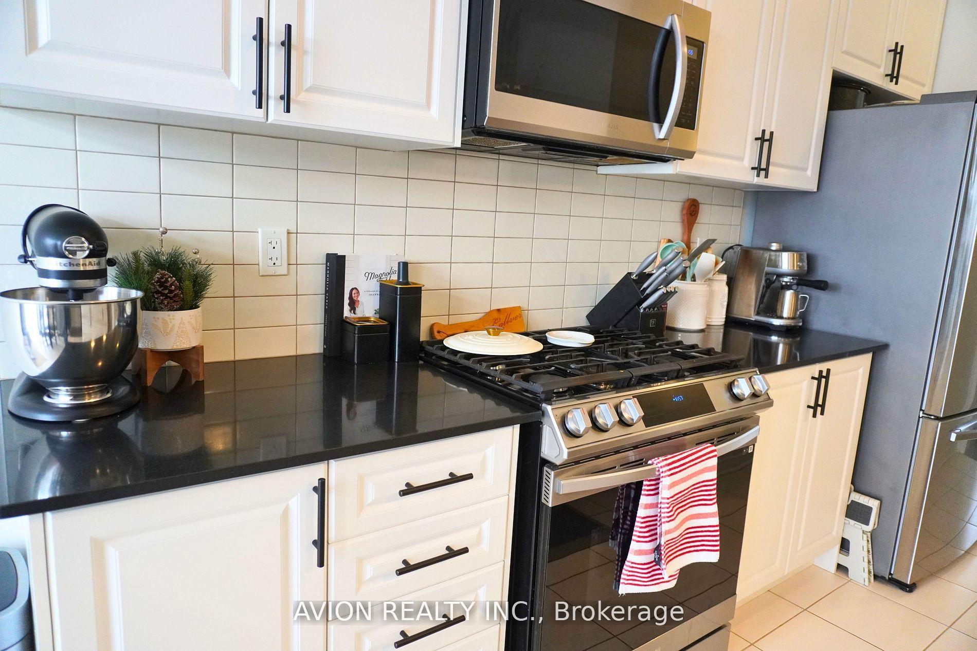 Photo 5 of 866 Atwater Path, Oshawa, Lakeview — HOMEH