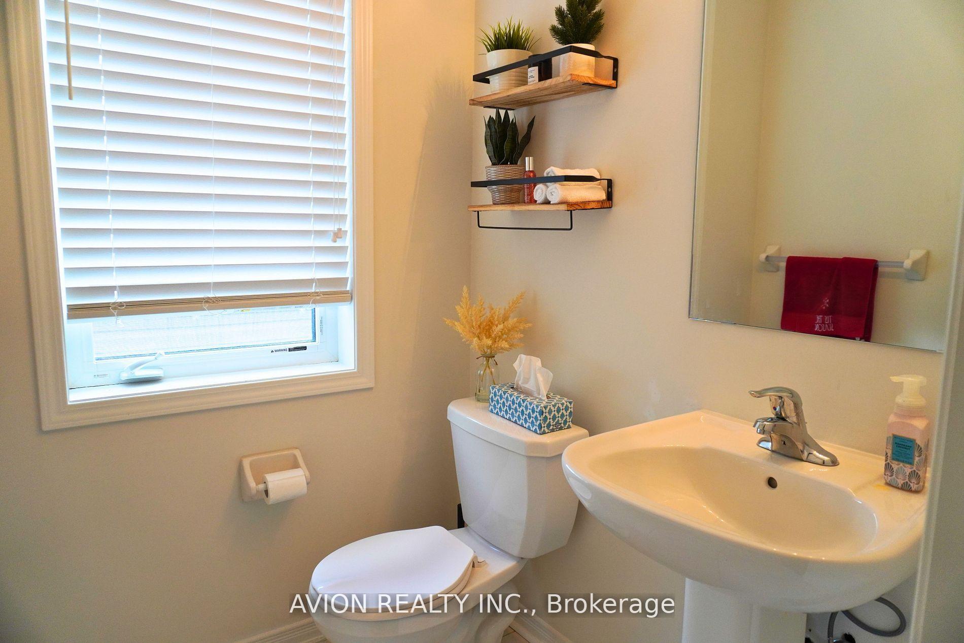 Photo 7 of 866 Atwater Path, Oshawa, Lakeview — HOMEH