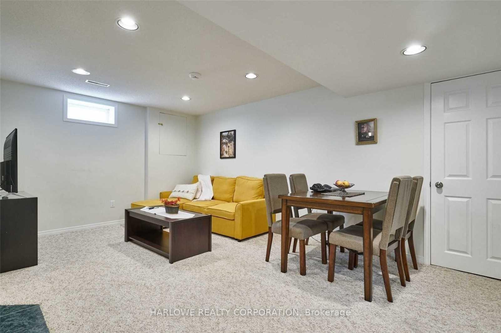 Photo 3 of Unit Bsmt, 1912 Brookshire Square, Pickering, Liverpool — HOMEH