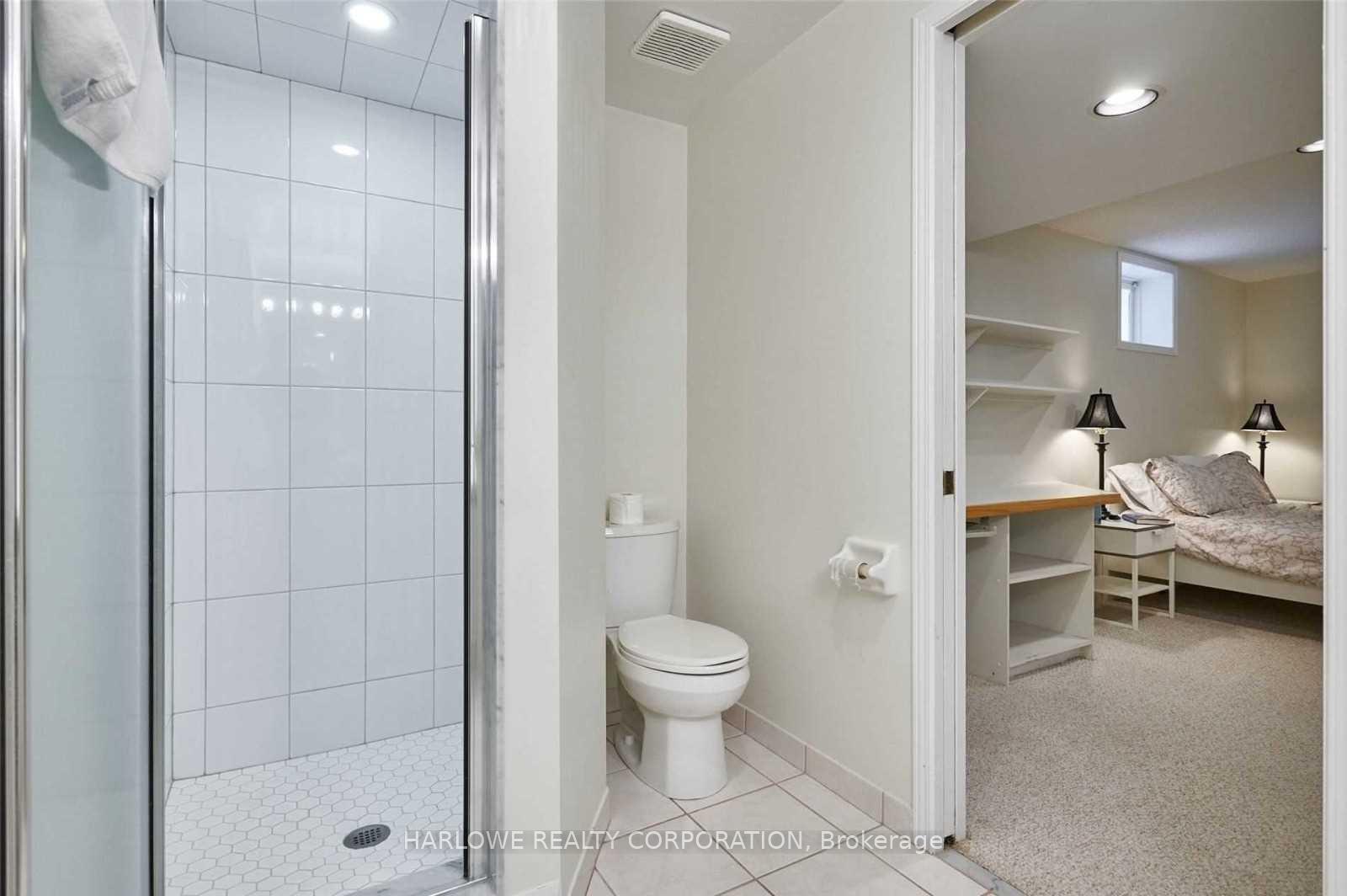 Photo 7 of Unit Bsmt, 1912 Brookshire Square, Pickering, Liverpool — HOMEH