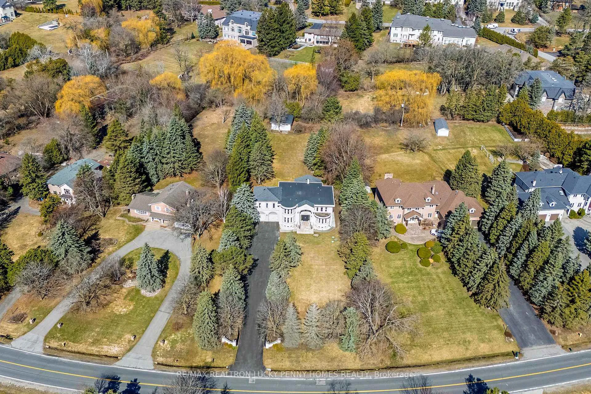 Photo 1 of 35 Cachet Parkway, Markham, Devil's Elbow — HOMEH