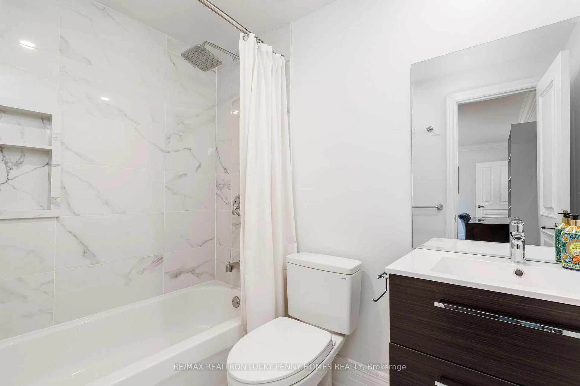 Photo 37 of 35 Cachet Parkway, Markham, Devil's Elbow — HOMEH