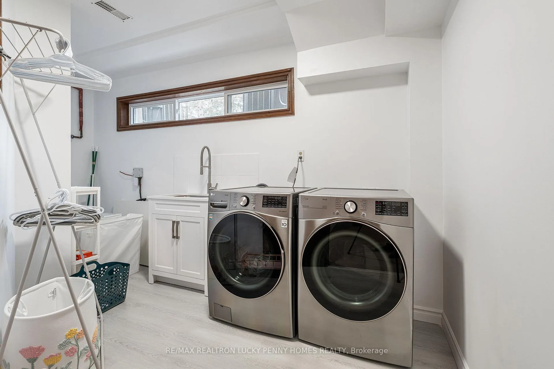 Photo 44 of 35 Cachet Parkway, Markham, Devil's Elbow — HOMEH