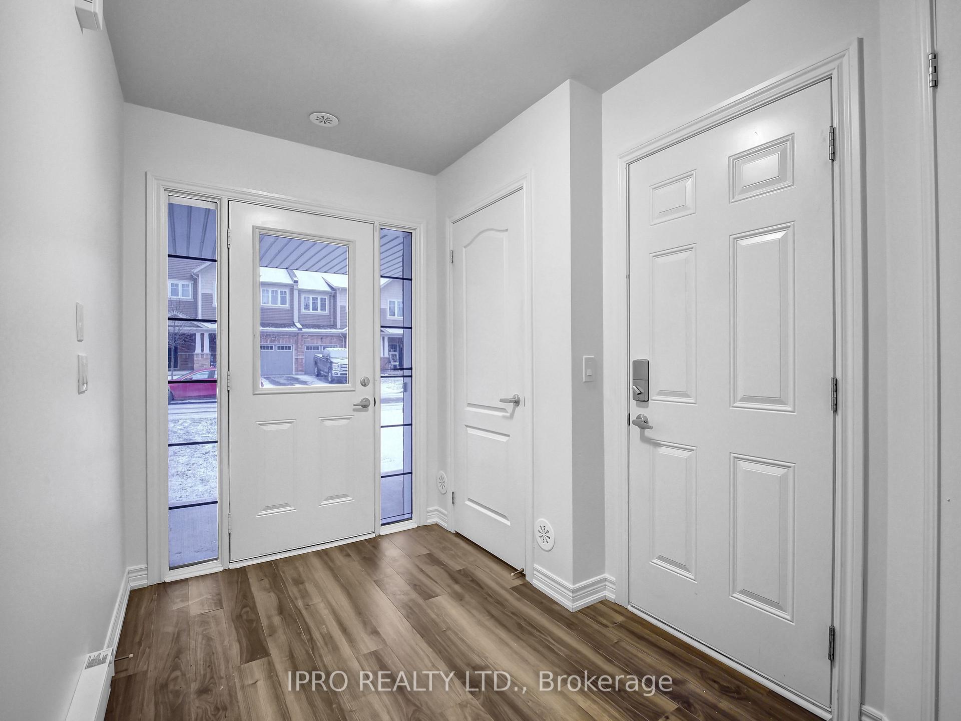 Photo 5 of 36 Tabaret Crescent, Oshawa, Windfields — HOMEH