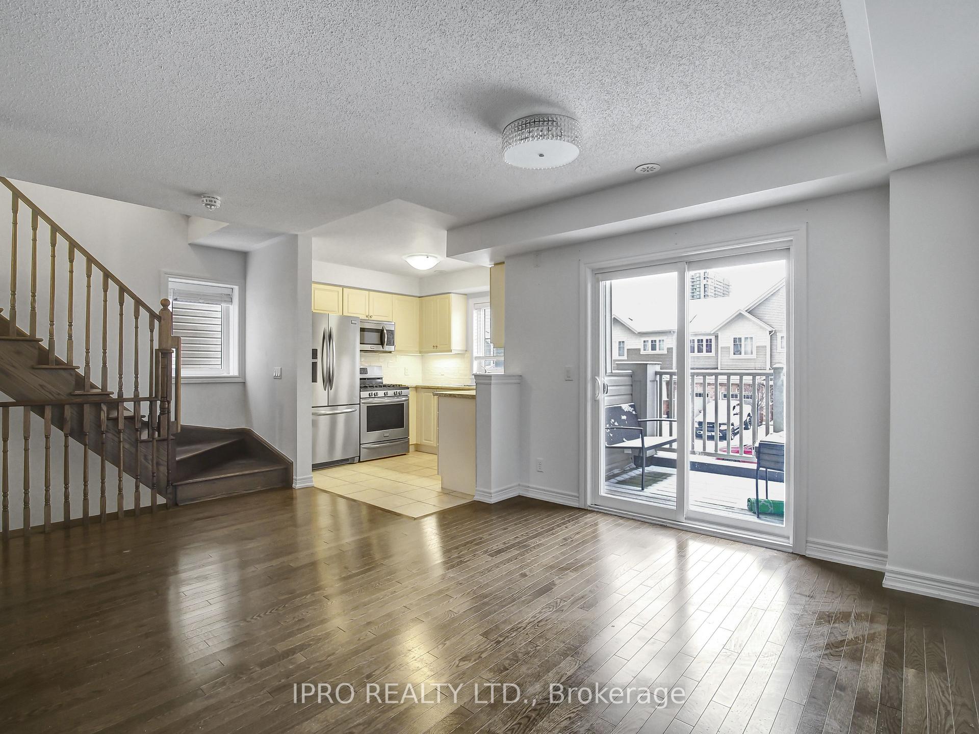Photo 14 of 36 Tabaret Crescent, Oshawa, Windfields — HOMEH