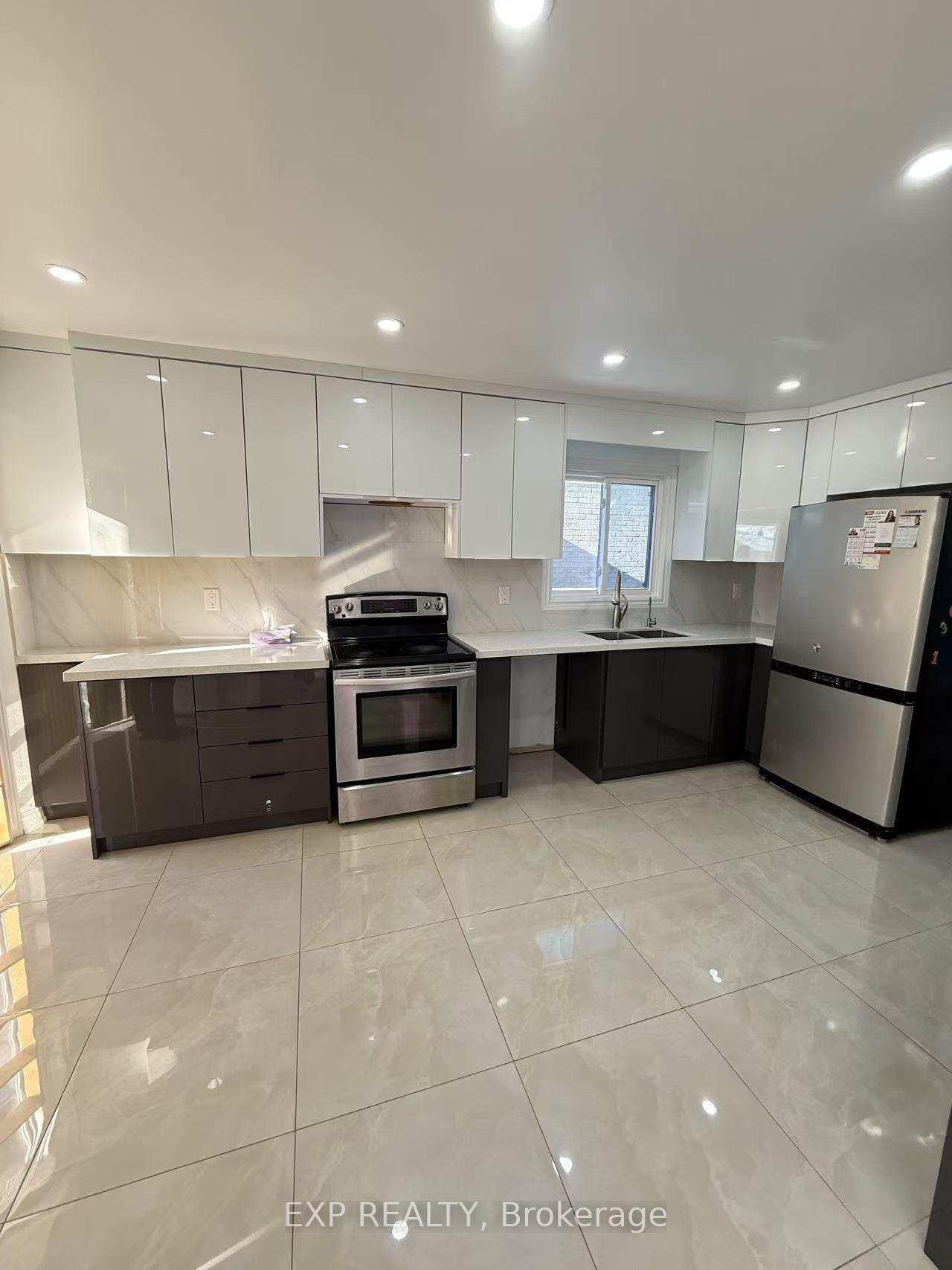 Photo 7 of 603 Flavelle Court, Pickering, Amberlea — HOMEH