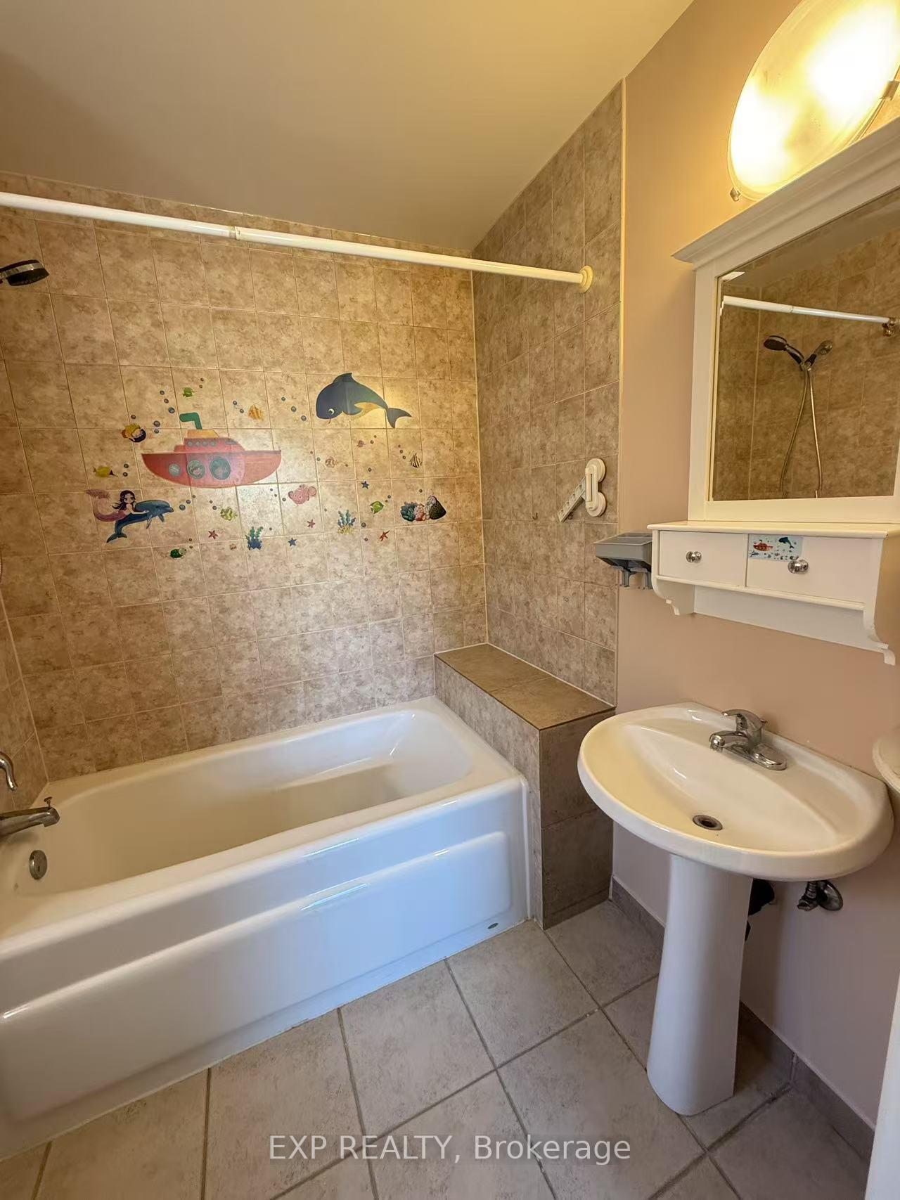 Photo 12 of 603 Flavelle Court, Pickering, Amberlea — HOMEH