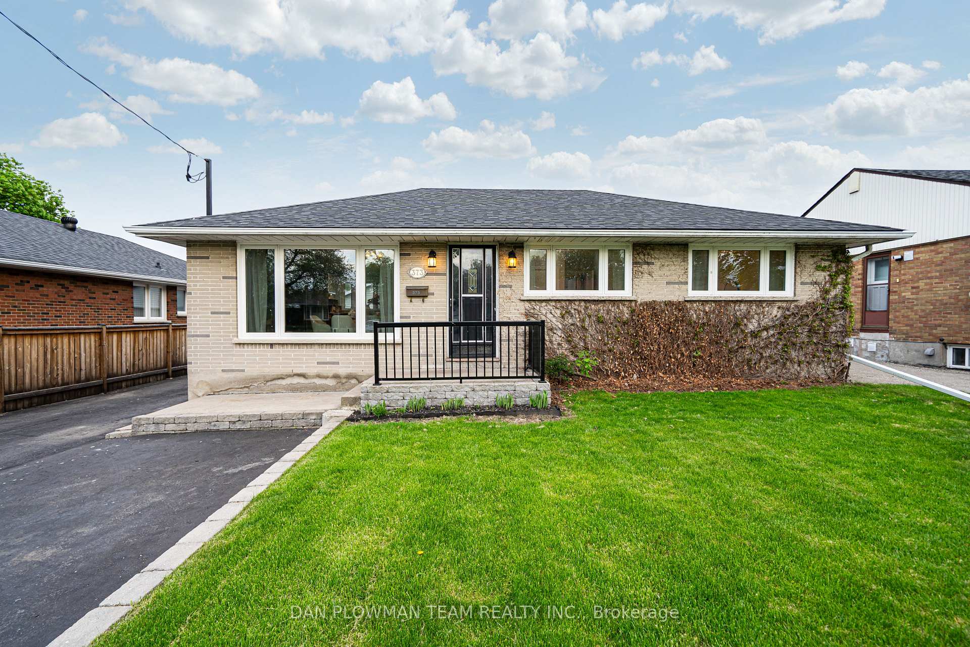 Photo 1 of 373 Welland Avenue, Oshawa, McLaughlin — HOMEH