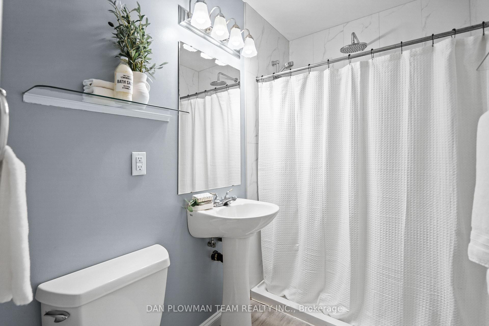 Photo 10 of 373 Welland Avenue, Oshawa, McLaughlin — HOMEH