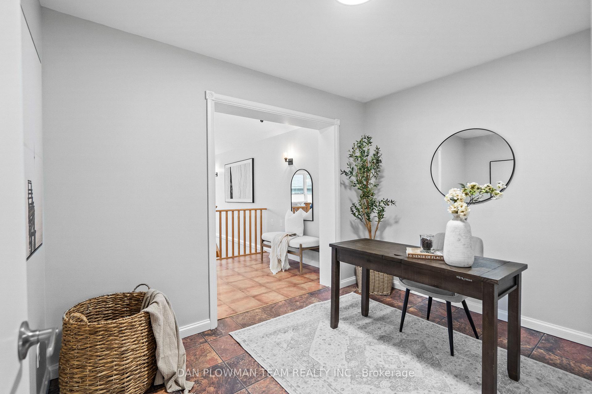 Photo 13 of 373 Welland Avenue, Oshawa, McLaughlin — HOMEH