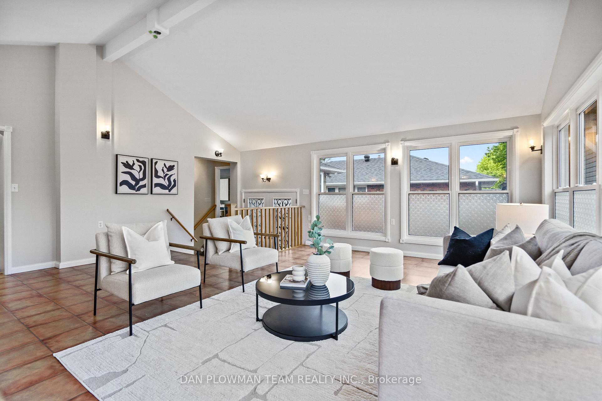 Photo 19 of 373 Welland Avenue, Oshawa, McLaughlin — HOMEH