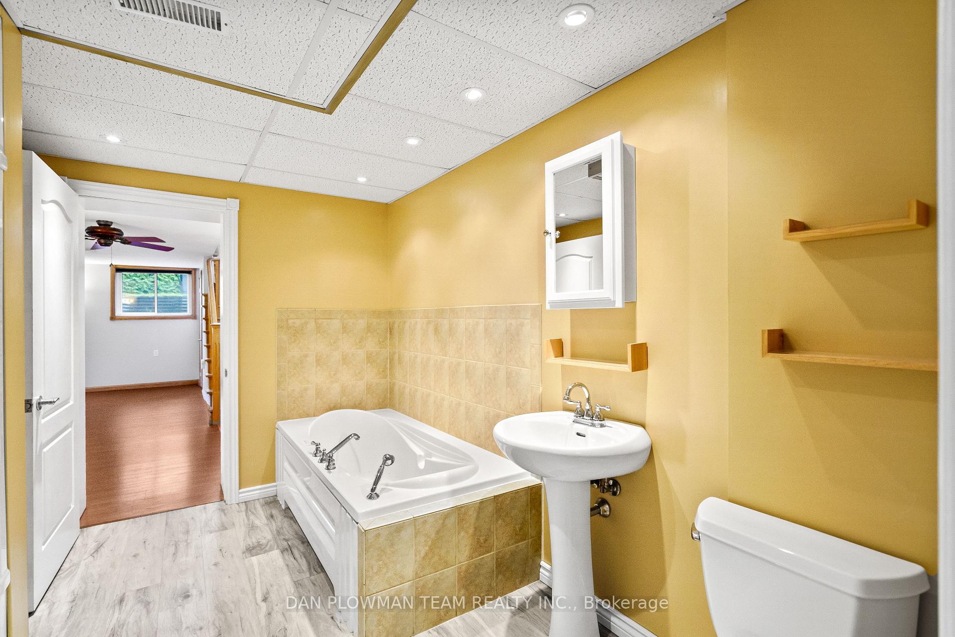 Photo 25 of 373 Welland Avenue, Oshawa, McLaughlin — HOMEH