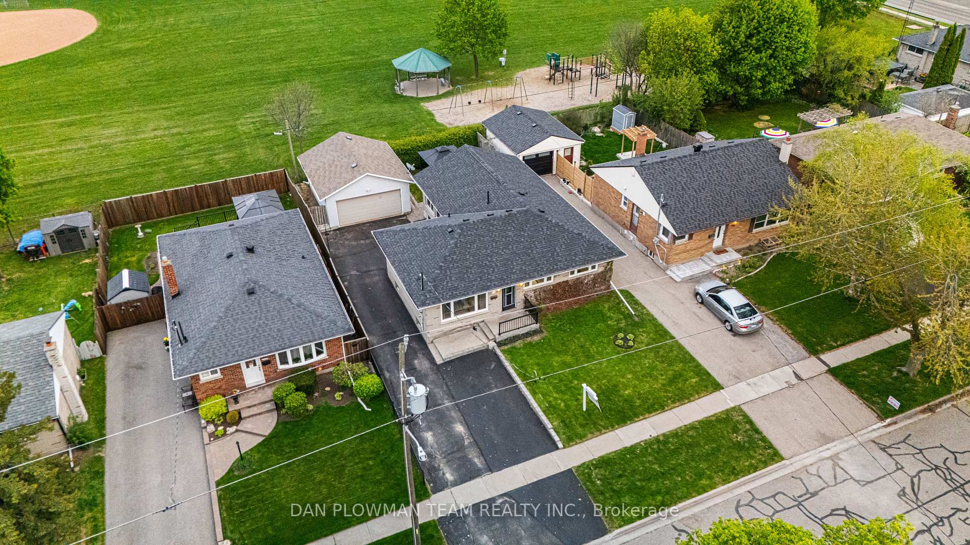 Photo 33 of 373 Welland Avenue, Oshawa, McLaughlin — HOMEH