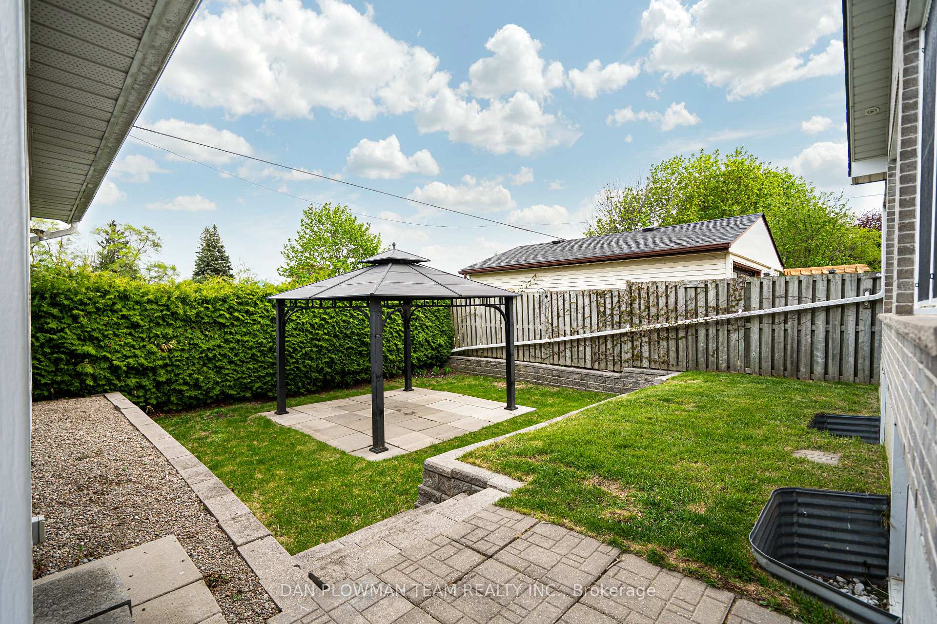 Photo 37 of 373 Welland Avenue, Oshawa, McLaughlin — HOMEH