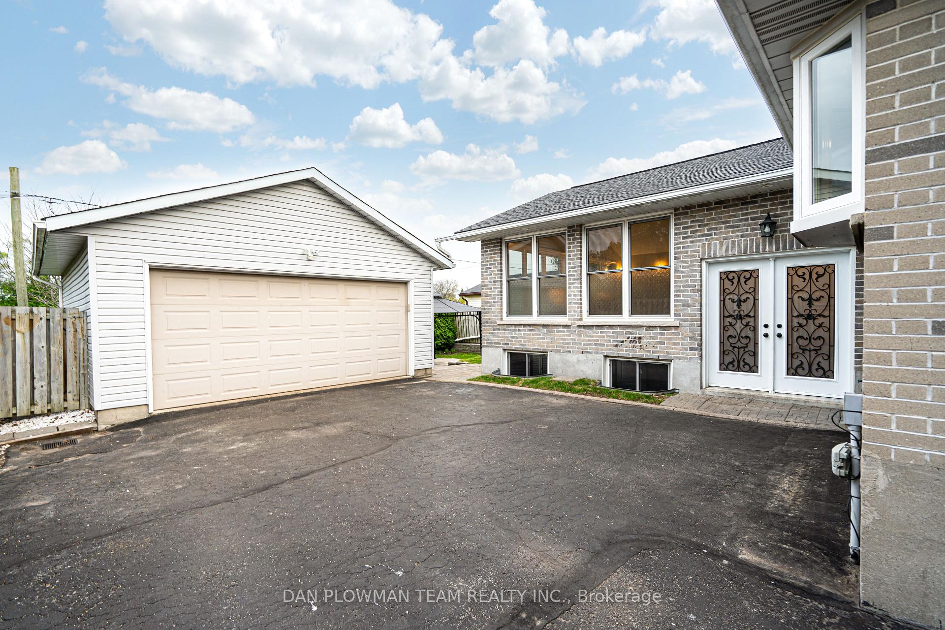 Photo 39 of 373 Welland Avenue, Oshawa, McLaughlin — HOMEH