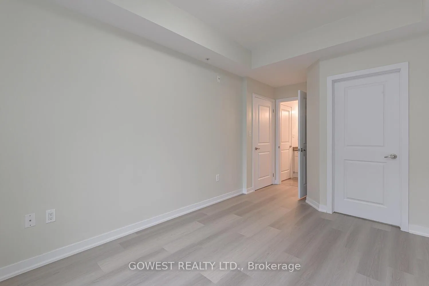 Photo 17 of Unit 306, 85 Robinson Street, Hamilton, Durand — HOMEH