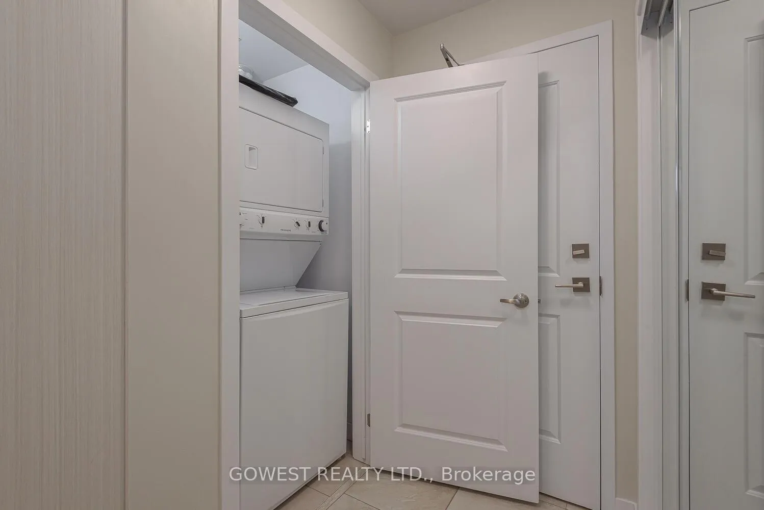 Photo 19 of Unit 306, 85 Robinson Street, Hamilton, Durand — HOMEH