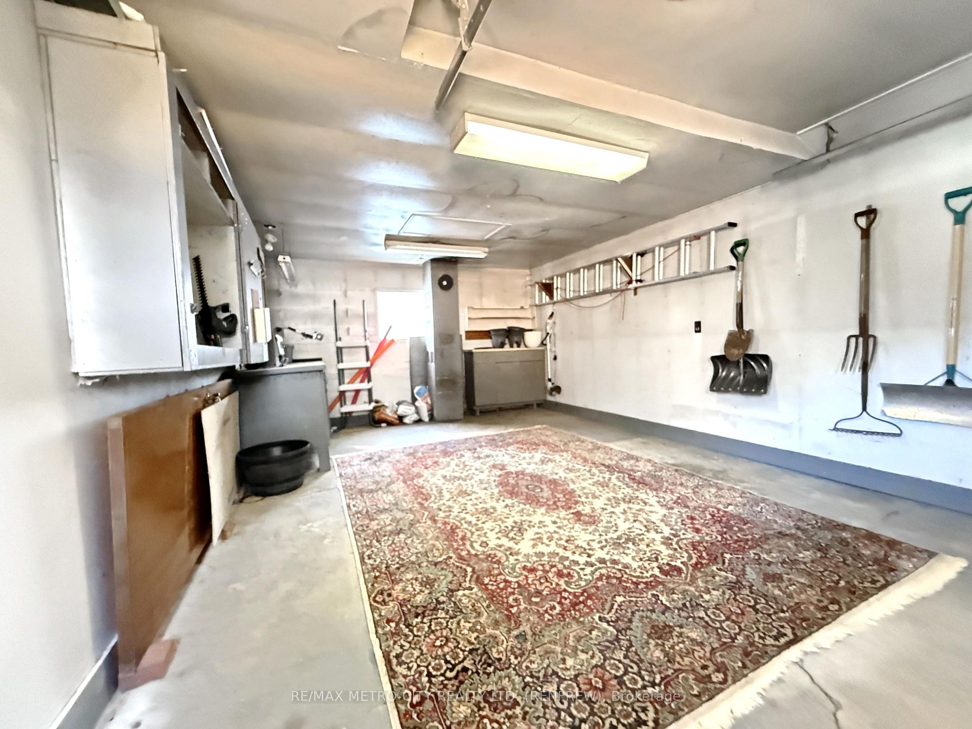 Photo 4 of 103 Simpson Avenue, Renfrew — HOMEH