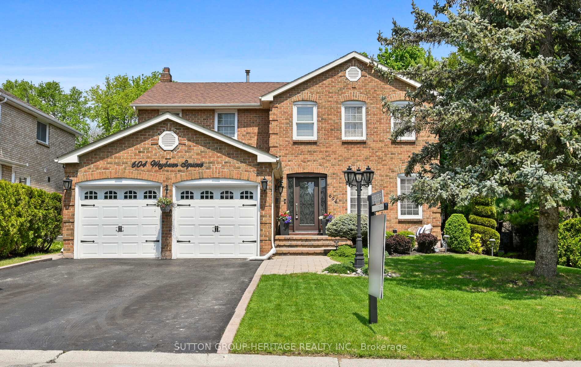 Photo 1 of 604 Weyburn Square, Pickering, Amberlea — HOMEH