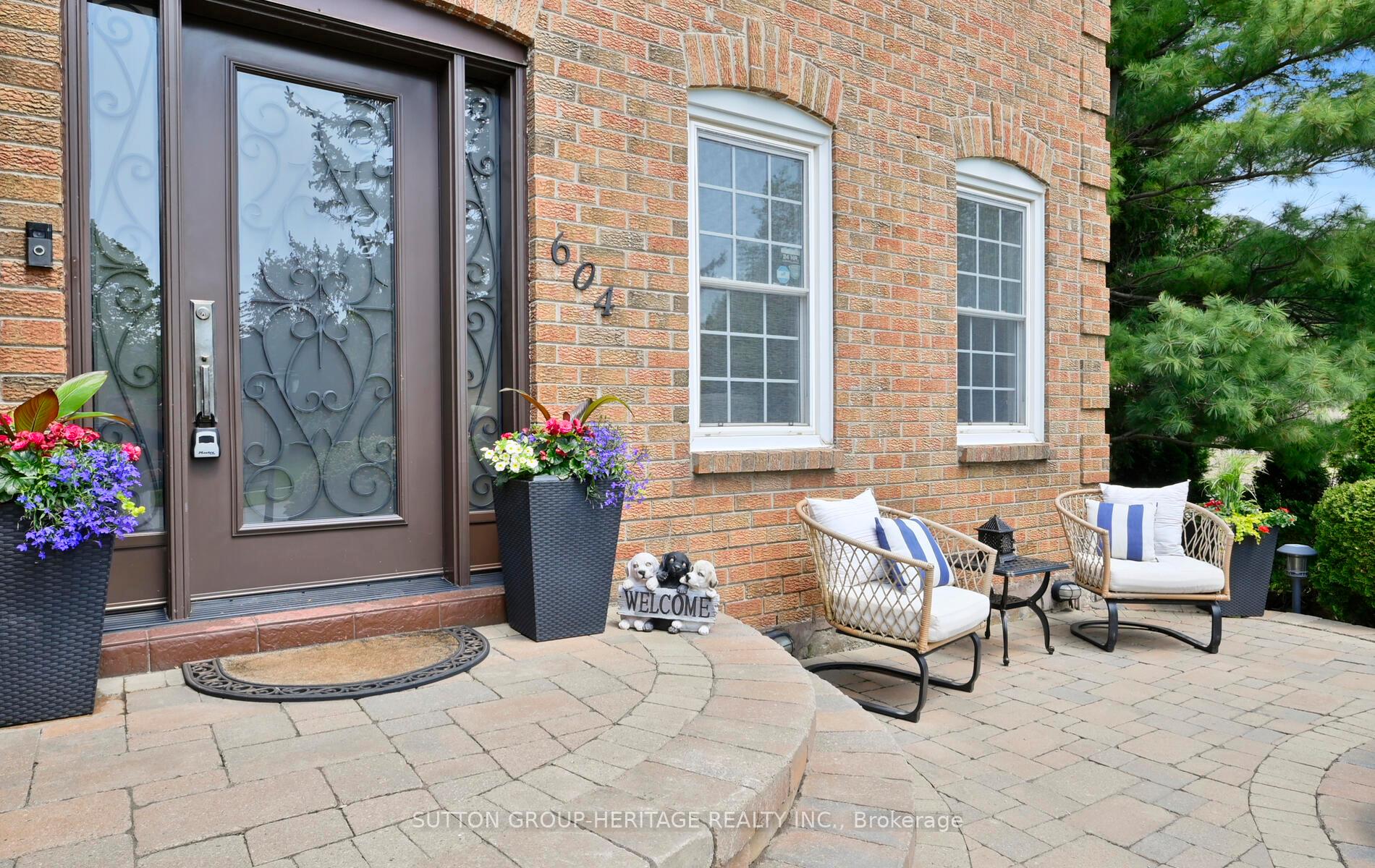 Photo 2 of 604 Weyburn Square, Pickering, Amberlea — HOMEH