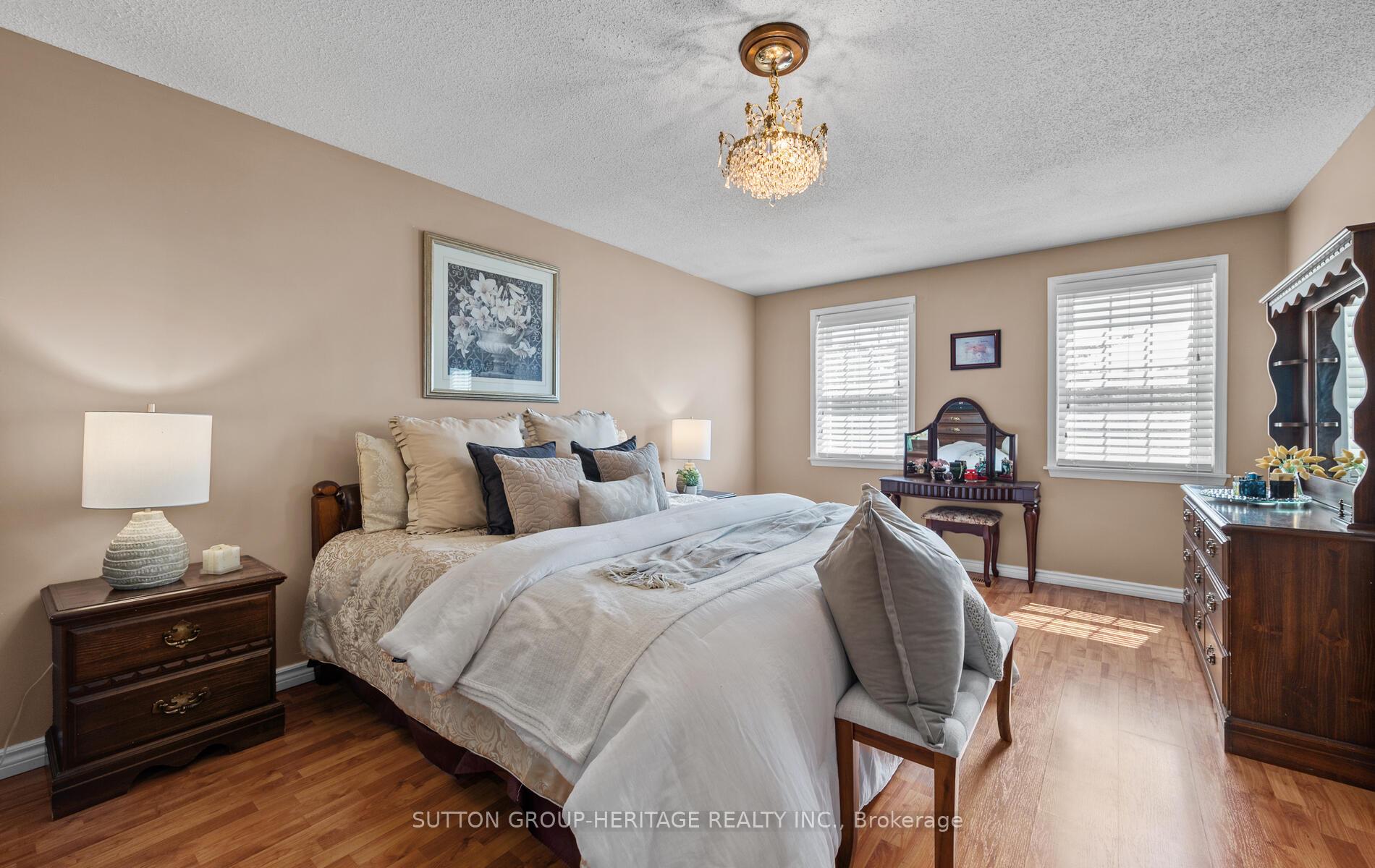 Photo 17 of 604 Weyburn Square, Pickering, Amberlea — HOMEH