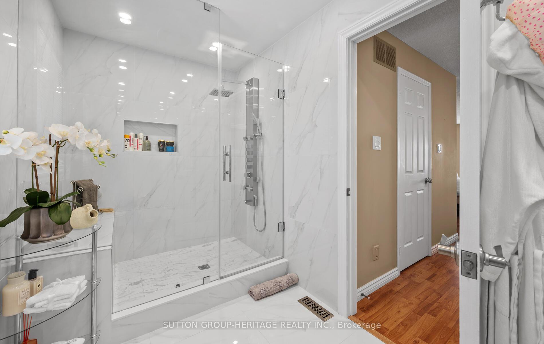 Photo 20 of 604 Weyburn Square, Pickering, Amberlea — HOMEH