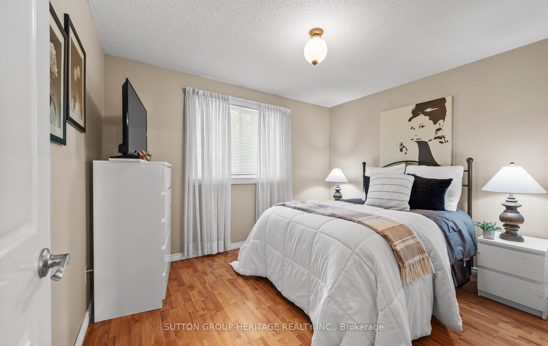 Photo 23 of 604 Weyburn Square, Pickering, Amberlea — HOMEH