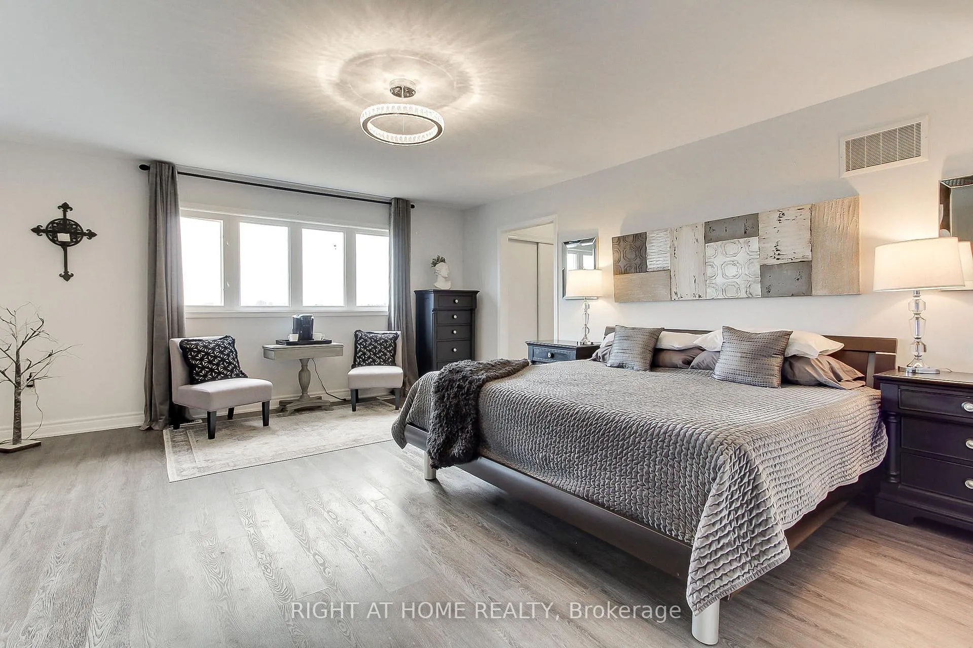 Photo 27 of 14 Don Hadden Crescent, Brock, Sunderland — HOMEH