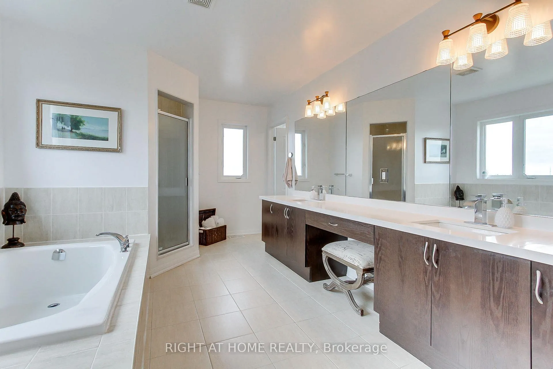 Photo 29 of 14 Don Hadden Crescent, Brock, Sunderland — HOMEH