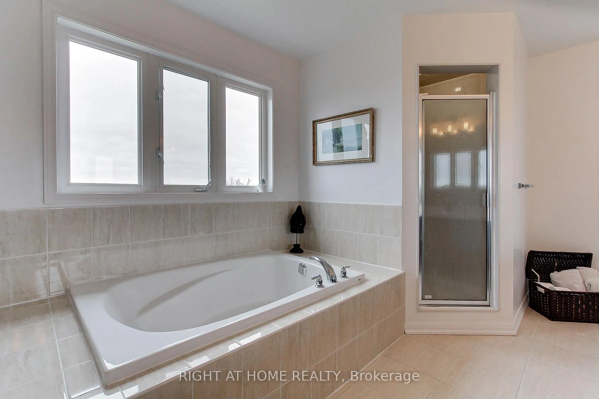 Photo 30 of 14 Don Hadden Crescent, Brock, Sunderland — HOMEH