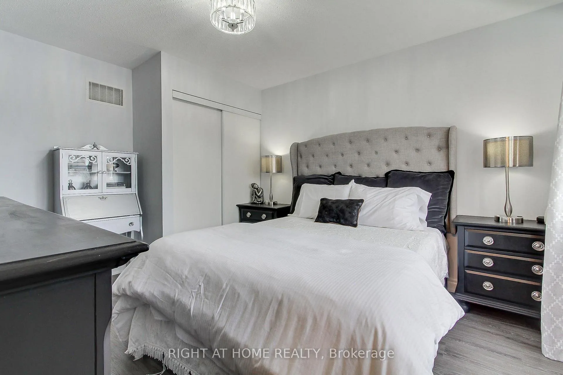 Photo 40 of 14 Don Hadden Crescent, Brock, Sunderland — HOMEH