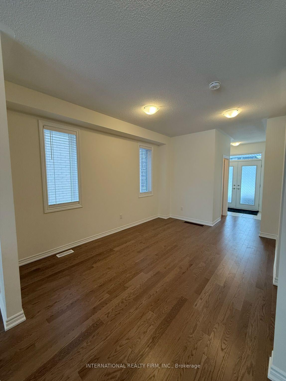 Photo 5 of 1201 Rexton Drive, Oshawa, Kedron — HOMEH