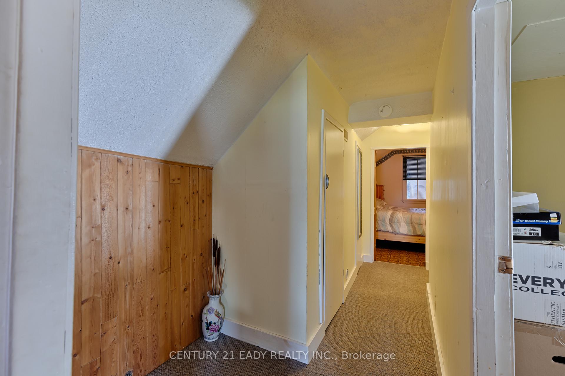 Photo 14 of 52 Queen Street S, Renfrew — HOMEH