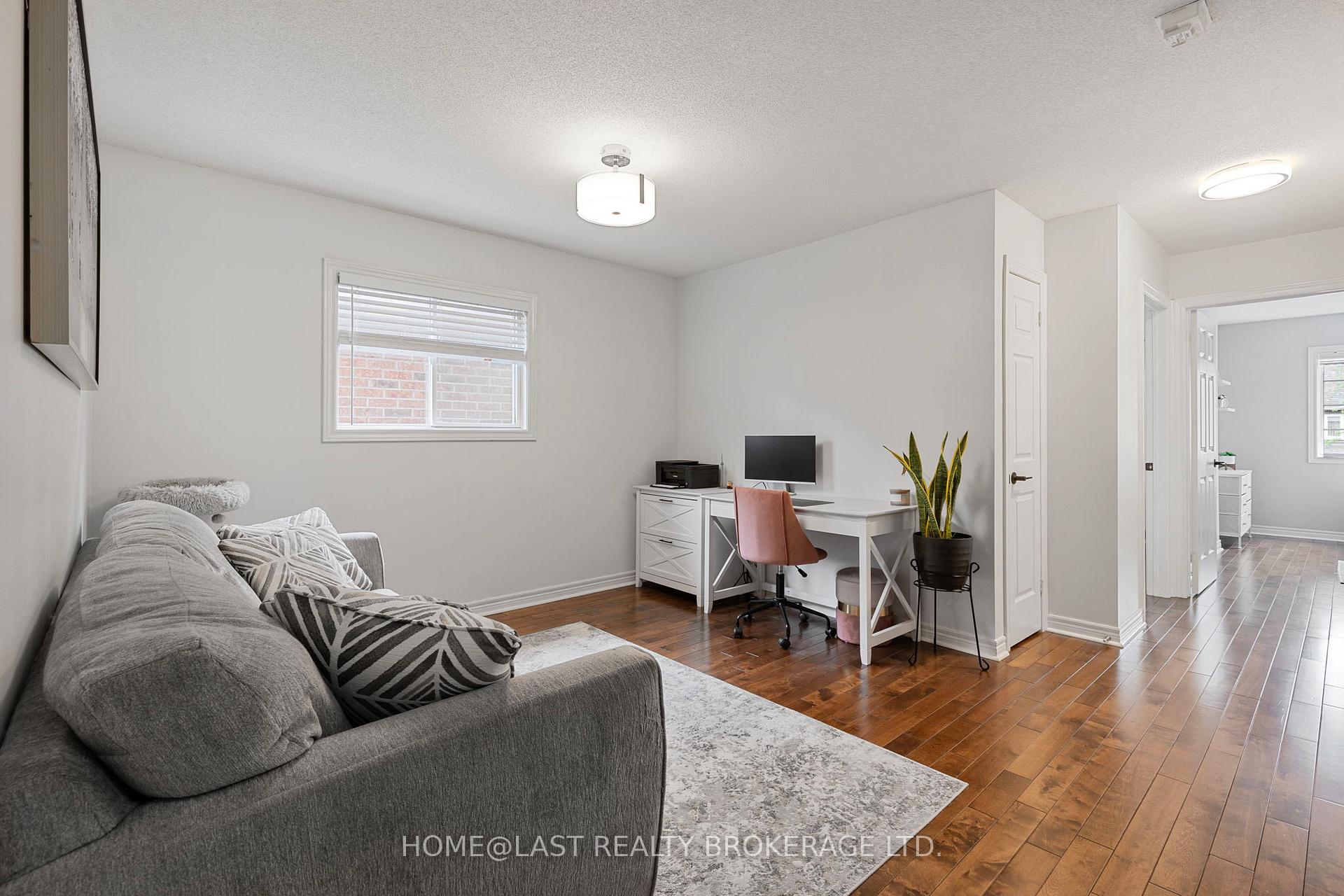 Photo 20 of 726 Swan Place, Pickering, Amberlea — HOMEH