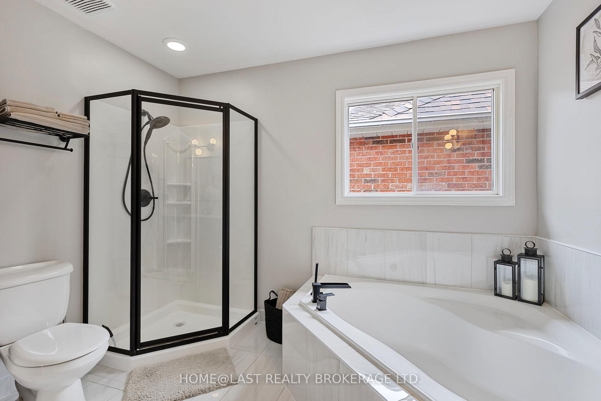 Photo 23 of 726 Swan Place, Pickering, Amberlea — HOMEH