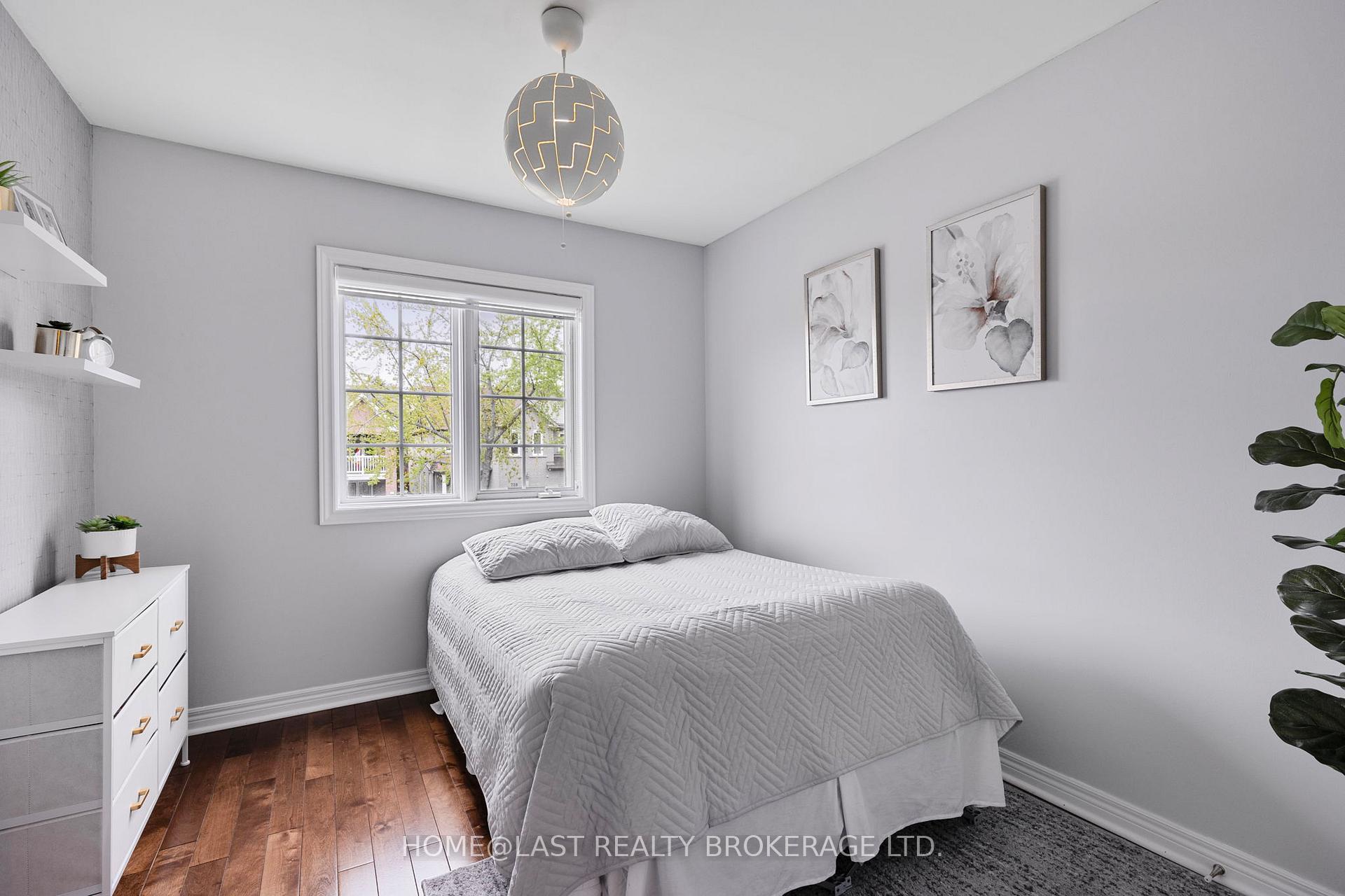 Photo 25 of 726 Swan Place, Pickering, Amberlea — HOMEH