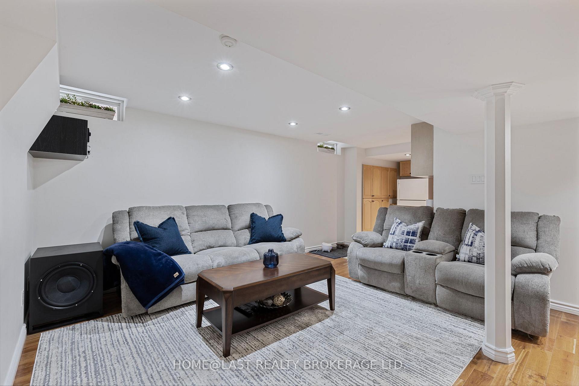 Photo 30 of 726 Swan Place, Pickering, Amberlea — HOMEH