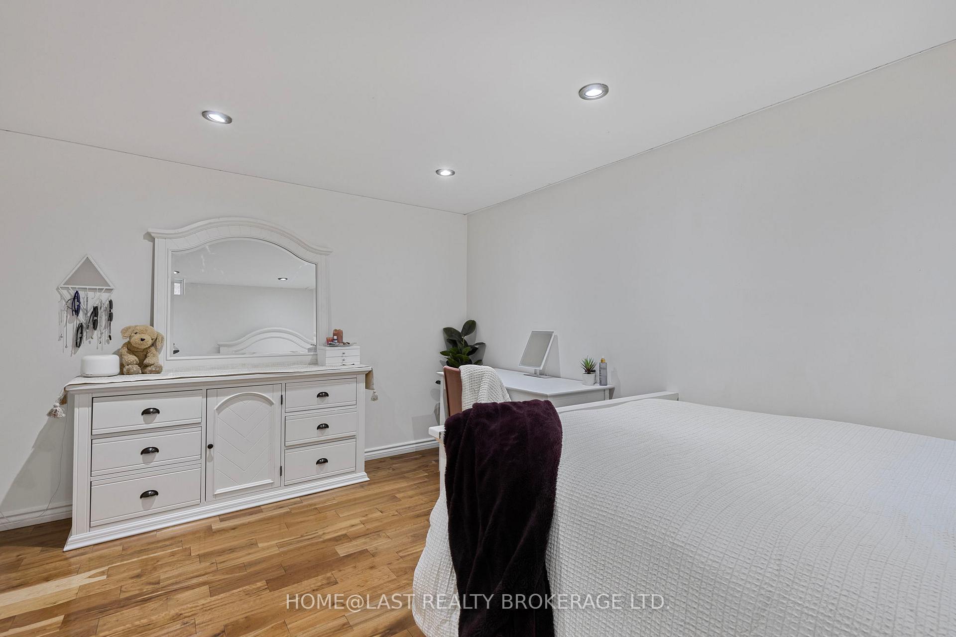 Photo 38 of 726 Swan Place, Pickering, Amberlea — HOMEH