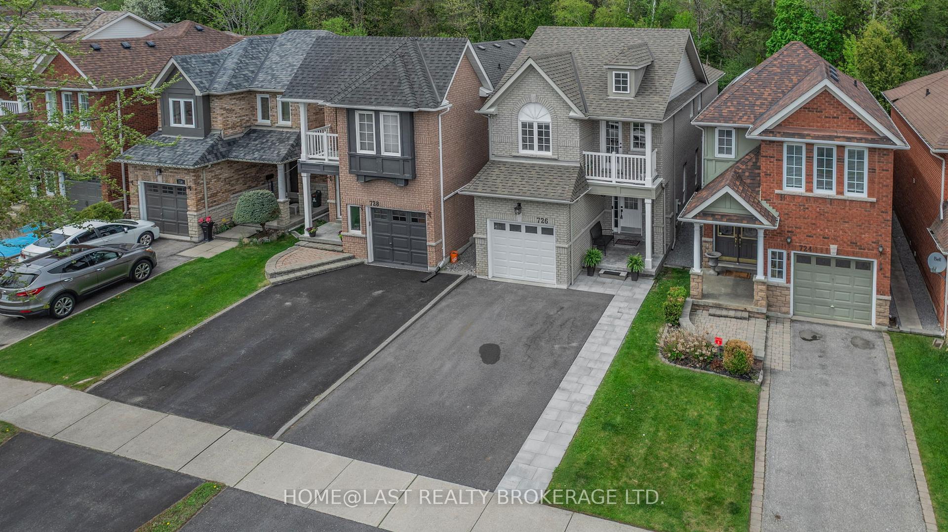 Photo 48 of 726 Swan Place, Pickering, Amberlea — HOMEH