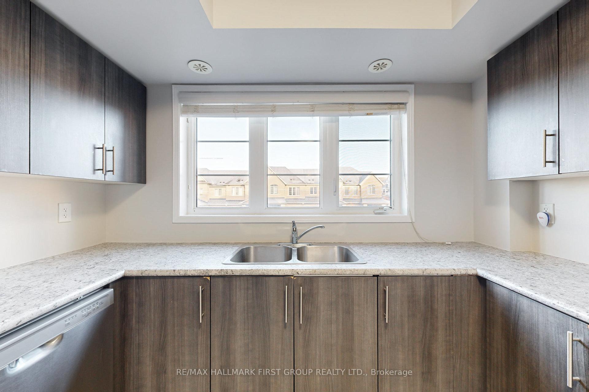 Photo 12 of 2532 Bromus Path, Oshawa, Windfields — HOMEH